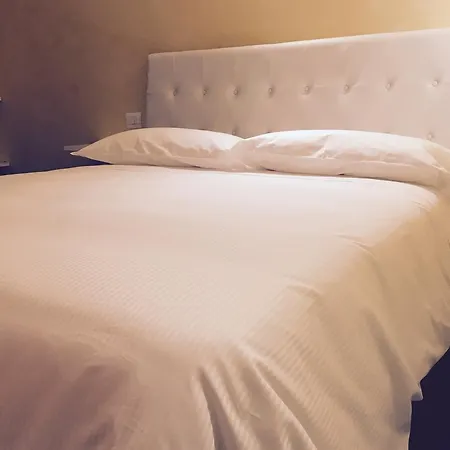Palazzo Eliss فندق مبيت وإفطار 3*